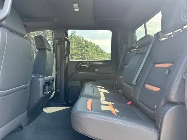2024 GMC Sierra 2500HD 4WD Crew Cab Standard Bed AT4
