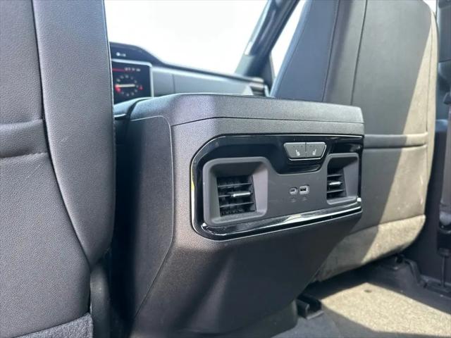 2024 GMC Sierra 2500HD 4WD Crew Cab Standard Bed AT4