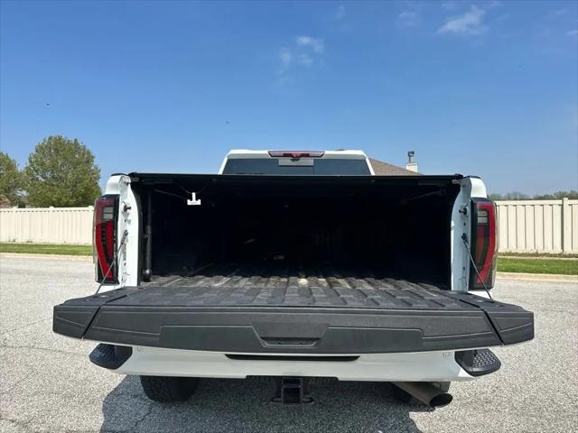 2024 GMC Sierra 2500HD 4WD Crew Cab Standard Bed AT4