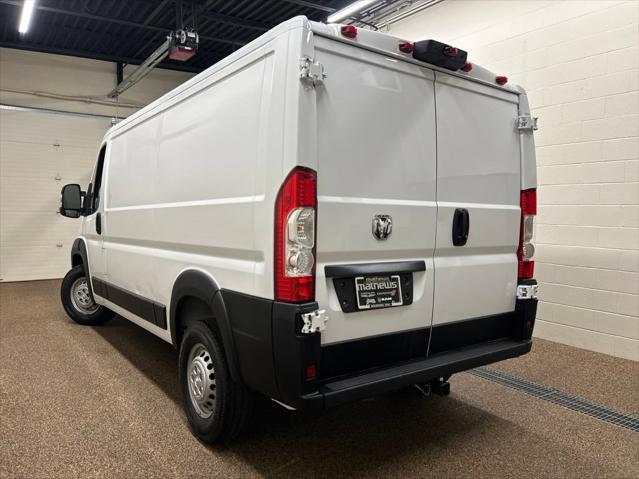2025 Ram ProMaster 2500 Cargo Van Tradesman Low Roof 136 WB w/Pass Seat