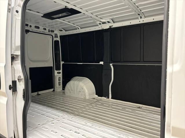 2025 Ram ProMaster 2500 Cargo Van Tradesman Low Roof 136 WB w/Pass Seat