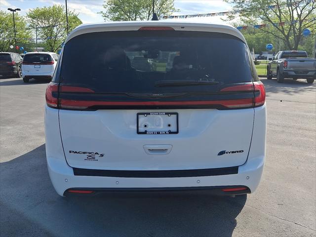 2023 Chrysler Pacifica Hybrid Limited