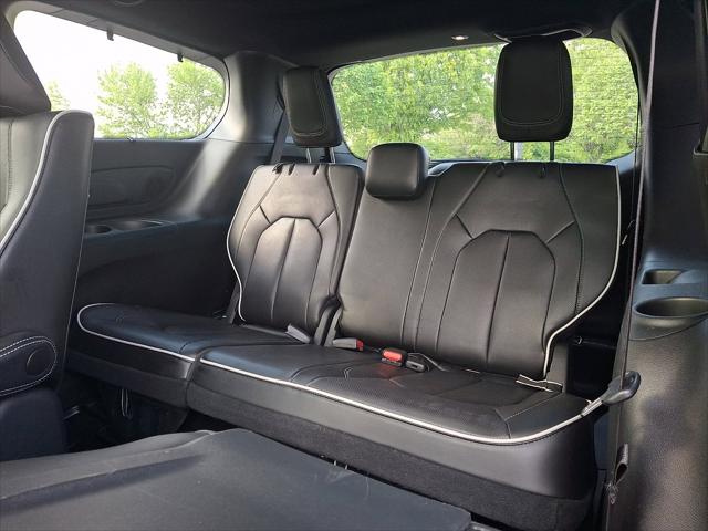 2023 Chrysler Pacifica Hybrid Limited