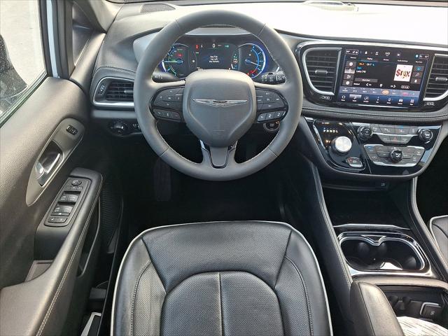2023 Chrysler Pacifica Hybrid Limited