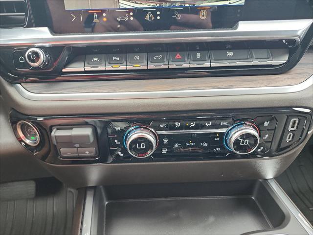 2026 GMC Sierra 1500 Crew Cab, Short Bed, SLT, 4WD