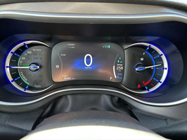 2023 Chrysler Pacifica Hybrid Touring L