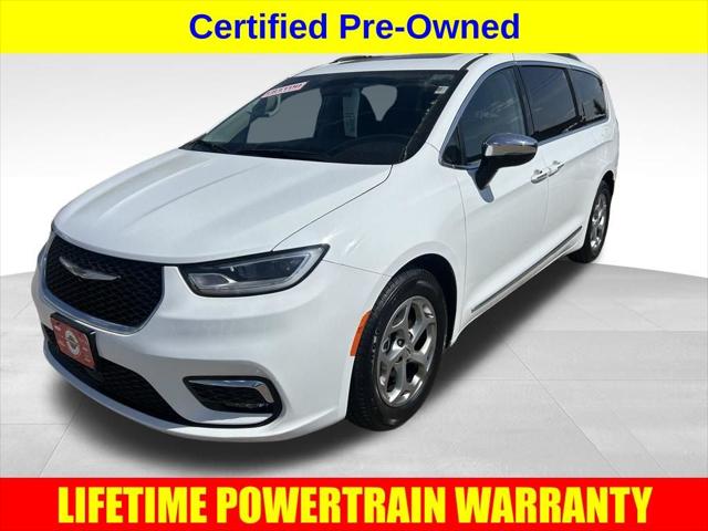 2023 Chrysler Pacifica Limited for sale in Burlington, WI