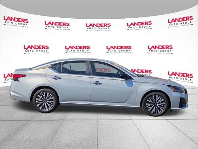 2024 Nissan Altima SV FWD