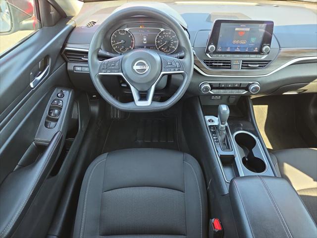 2024 Nissan Altima SV FWD