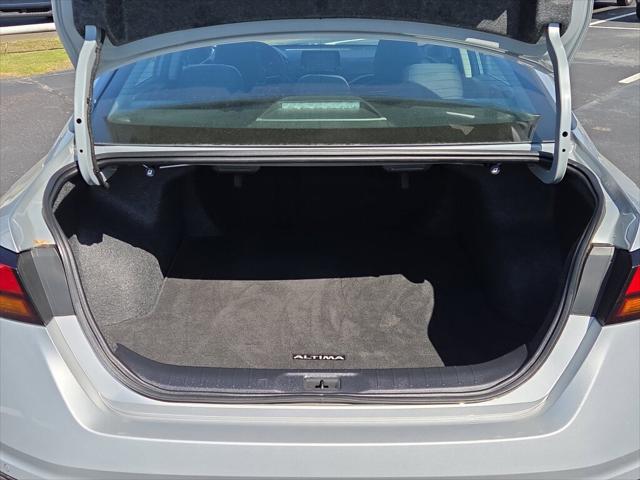 2024 Nissan Altima SV FWD