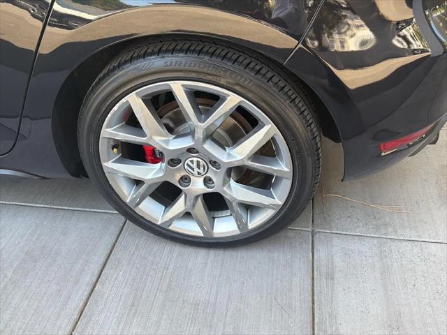 2014 Volkswagen GTI Wolfsburg Edition