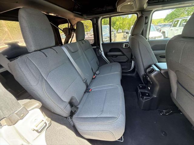 2024 Jeep Wrangler 4-Door Sahara 4x4