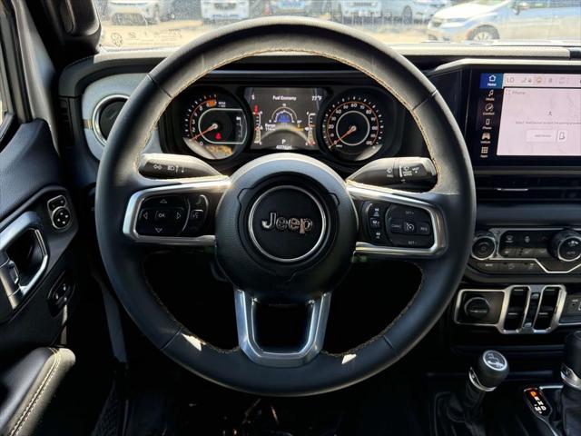 2024 Jeep Wrangler 4-Door Sahara 4x4