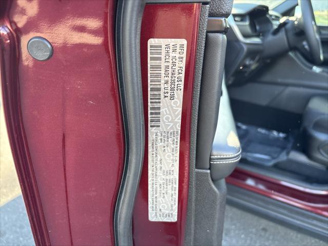 2025 Jeep Grand Cherokee Laredo X 4x4