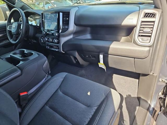 2026 Ram 1500 Warlock Crew Cab 4x4 5'7" Box