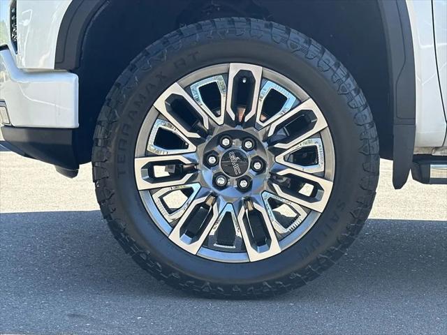 2024 GMC Sierra 1500 4WD Crew Cab Short Box Denali Ultimate