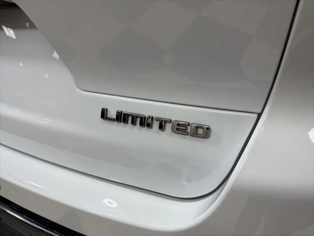 2023 Jeep Grand Cherokee L Limited 4x4