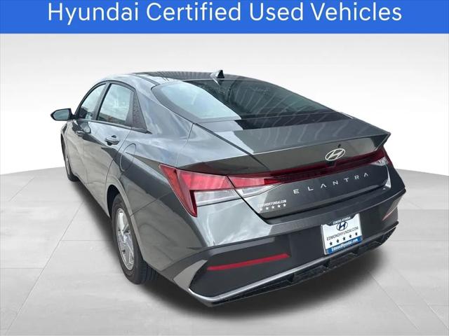 2025 Hyundai Elantra SE