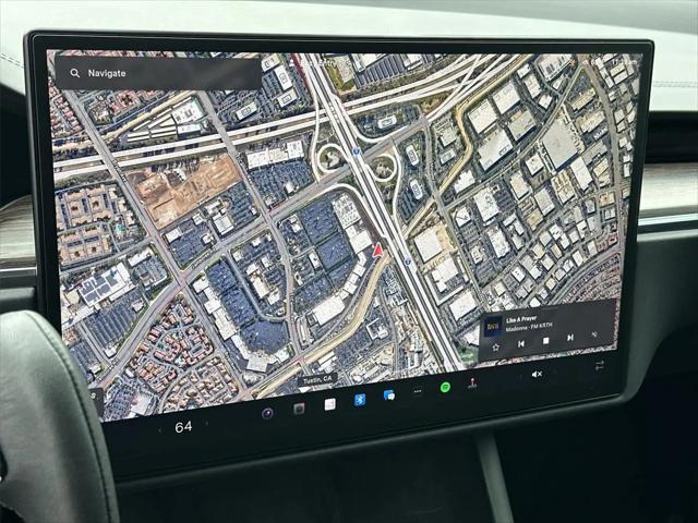 2023 Tesla Model X Standard Range
