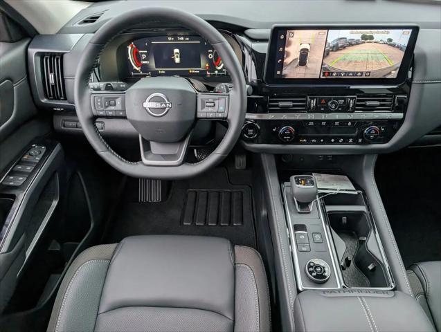 2026 Nissan Pathfinder SL
