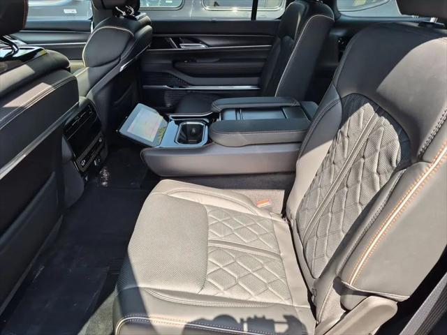 2026 Jeep Grand Wagoneer Summit Reserve 4x4