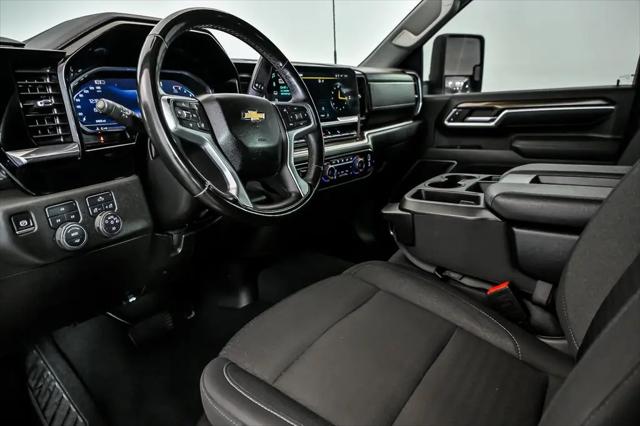 2025 Chevrolet Silverado 2500HD 4WD Crew Cab Standard Bed LT