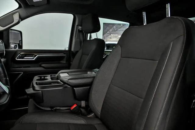 2025 Chevrolet Silverado 2500HD 4WD Crew Cab Standard Bed LT