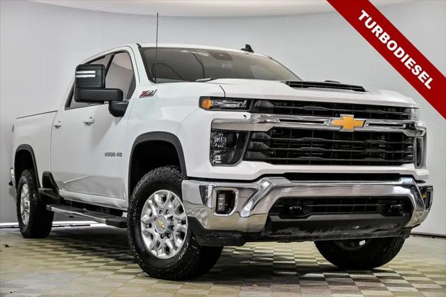 2025 Chevrolet Silverado 2500HD 4WD Crew Cab Standard Bed LT for sale in St Charles, IL