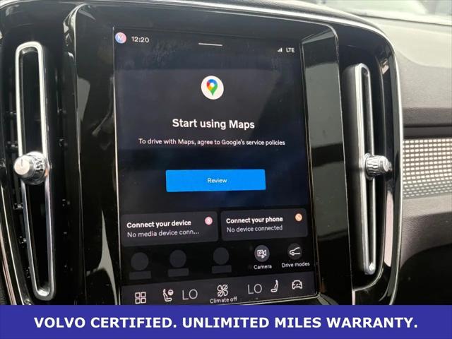 2023 Volvo XC40 B5 Plus Dark Theme