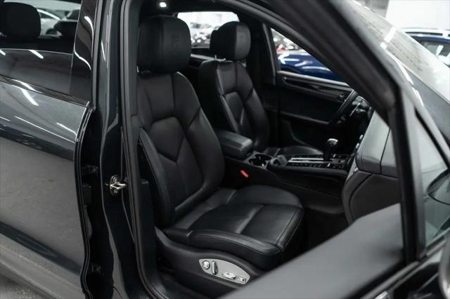 2023 Porsche Macan T