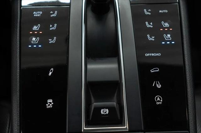 2023 Porsche Macan T