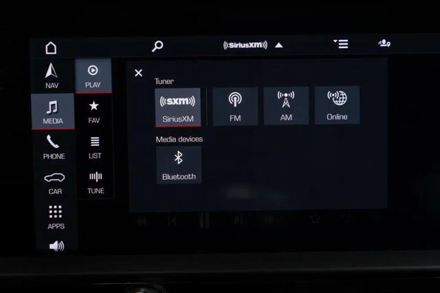 2023 Porsche Macan T