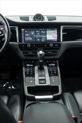 2023 Porsche Macan T