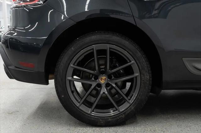 2023 Porsche Macan T
