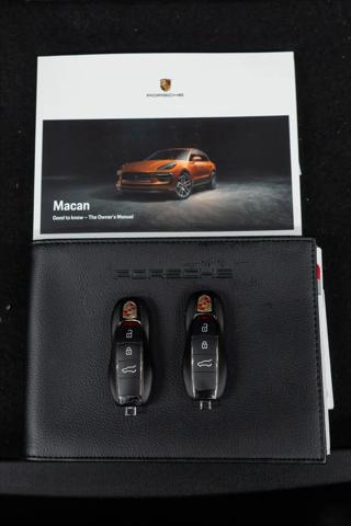 2023 Porsche Macan T