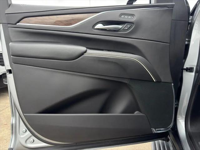 2023 Cadillac Escalade 4WD Sport Platinum