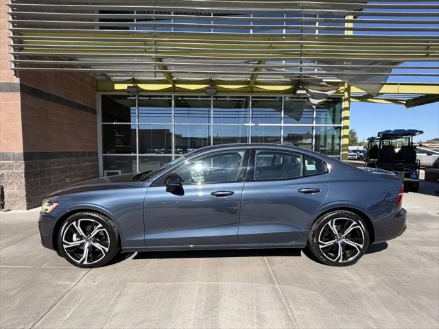 2025 Volvo S60 B5 Plus