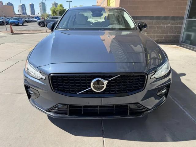 2025 Volvo S60 B5 Plus