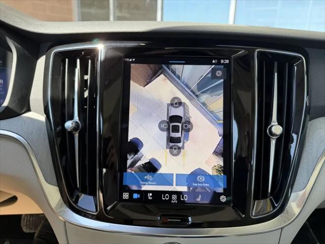 2025 Volvo S60 B5 Plus