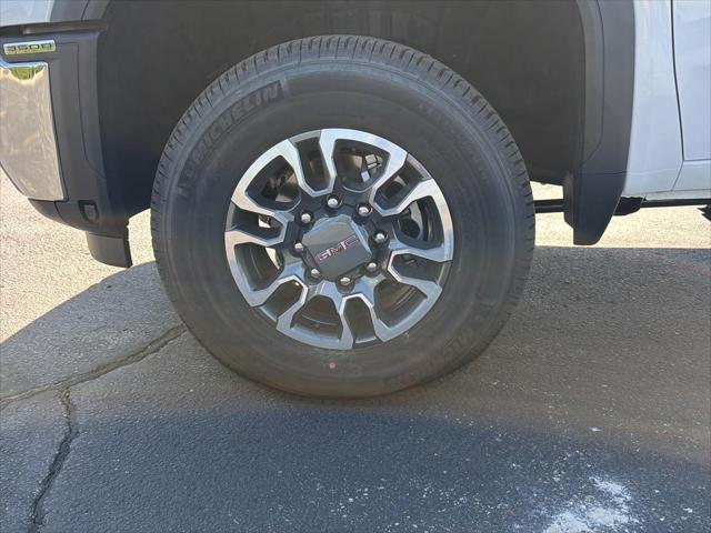 2026 GMC Sierra 3500HD Crew Cab, Long Bed, SLE, 4WD