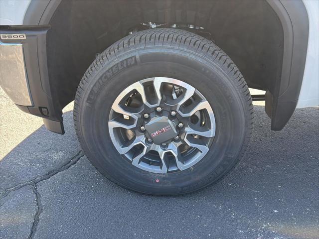 2026 GMC Sierra 3500HD Crew Cab, Long Bed, SLE, 4WD