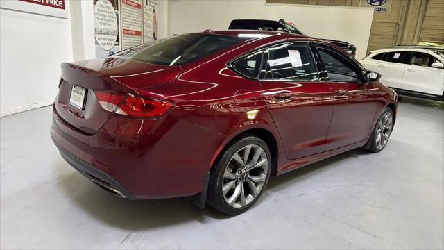 2015 Chrysler 200 S