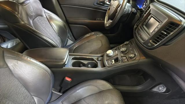 2015 Chrysler 200 S