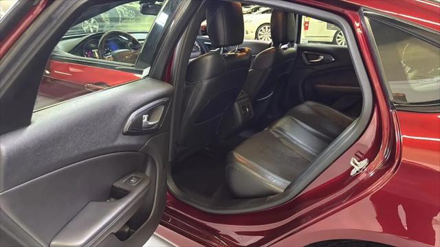 2015 Chrysler 200 S