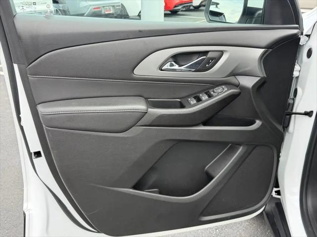 2023 Chevrolet Traverse FWD LT Cloth