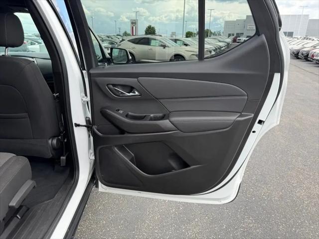 2023 Chevrolet Traverse FWD LT Cloth