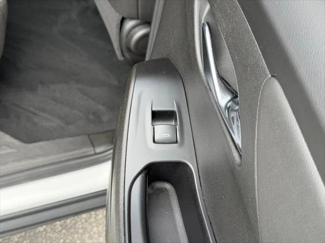 2023 Chevrolet Traverse FWD LT Cloth