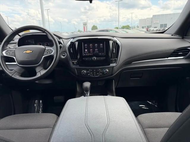 2023 Chevrolet Traverse FWD LT Cloth