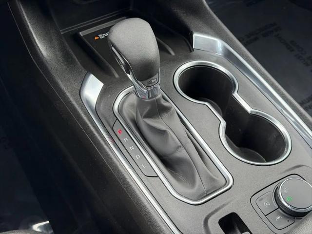 2023 Chevrolet Traverse FWD LT Cloth