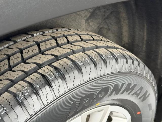 2023 Chevrolet Traverse FWD LT Cloth